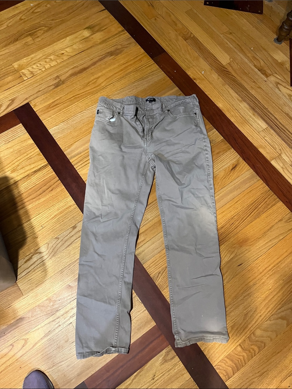 Men's Casual Straight-Leg Pants in Light Gray